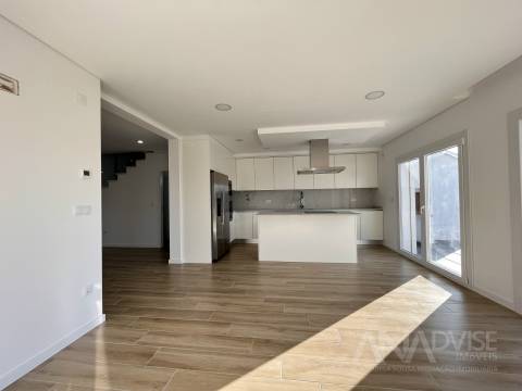 Moradia em Banda T4 Venda em Viseu,Viseu