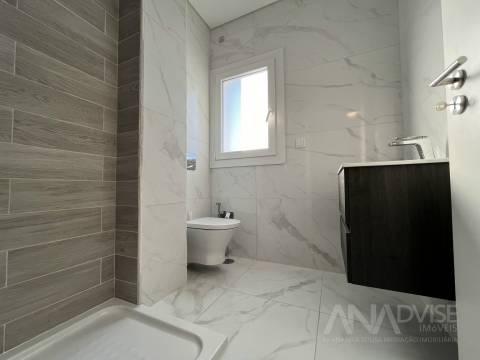 Moradia em Banda T4 Venda em Viseu,Viseu