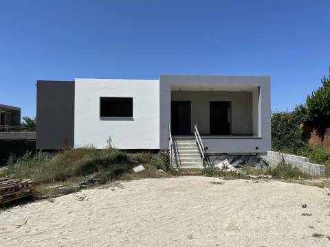 Moradia Isolada T4 Venda em São João de Lourosa,Viseu