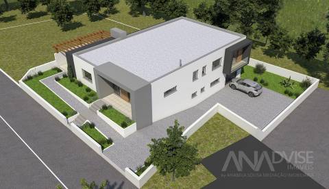 Moradia Isolada T4 Venda em São João de Lourosa,Viseu