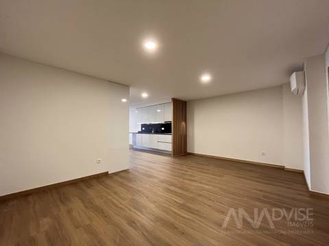 Apartamento T2 Venda em Repeses e São Salvador,Viseu