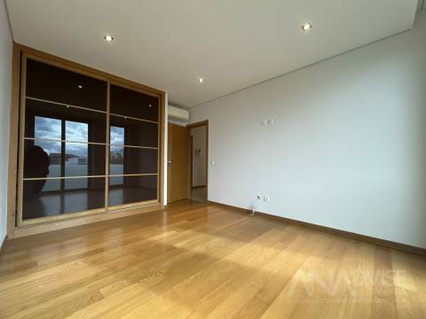 Apartamento T4 Venda em Viseu,Viseu