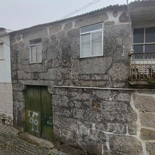 Moradia para Restaurar T4 Venda em Rio de Loba,Viseu