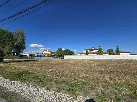 Terreno para construção de moradia