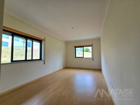 Apartamento T3 Venda em Rio de Loba,Viseu