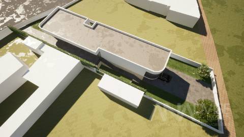 Moradia isolada térrea T3 com grande garagem