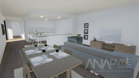 Moradia isolada térrea T3 com grande garagem