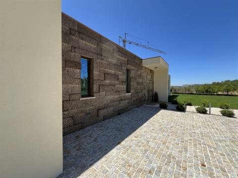 Moradia Isolada T3 Venda em Castro Daire,Castro Daire