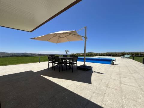 Moradia Isolada T3 Venda em Castro Daire,Castro Daire