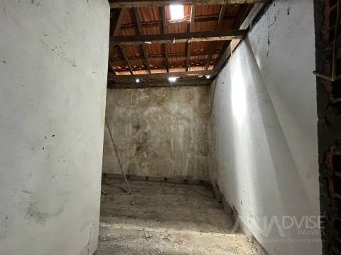 Moradia para Restaurar T3 Venda em Campo,Viseu