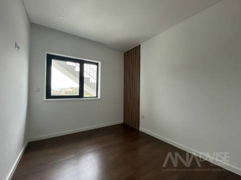 Apartamento T3 Arrendamento em Rio de Loba,Viseu