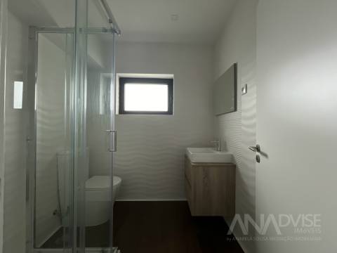 Apartamento T3 Arrendamento em Rio de Loba,Viseu