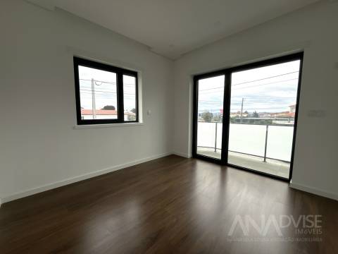 Apartamento T3 Arrendamento em Rio de Loba,Viseu