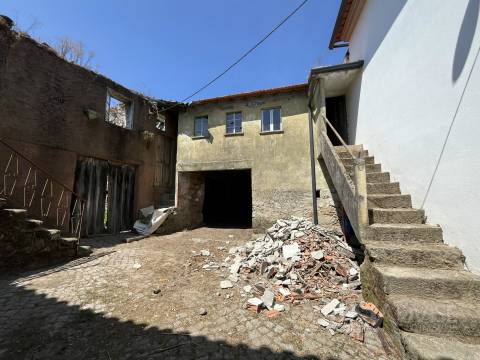 Moradia T3 Venda em Campo,Viseu