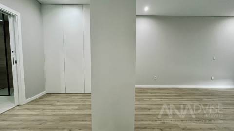 Apartamento T4 Venda em Repeses e São Salvador,Viseu