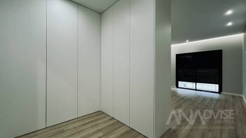 Apartamento T4 Venda em Repeses e São Salvador,Viseu