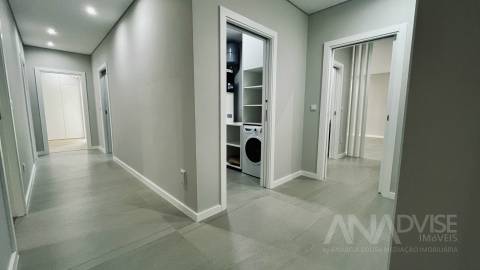 Apartamento T4 Venda em Repeses e São Salvador,Viseu