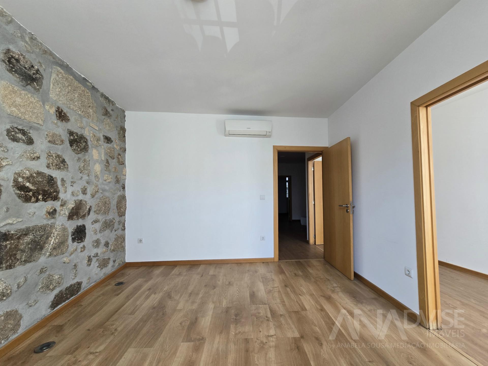 Escritório  Arrendamento em Viseu,Viseu
