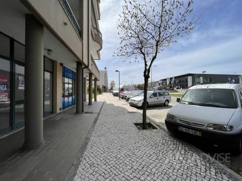 Loja  Venda em Repeses e São Salvador,Viseu