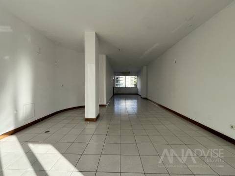 Loja  Venda em Repeses e São Salvador,Viseu