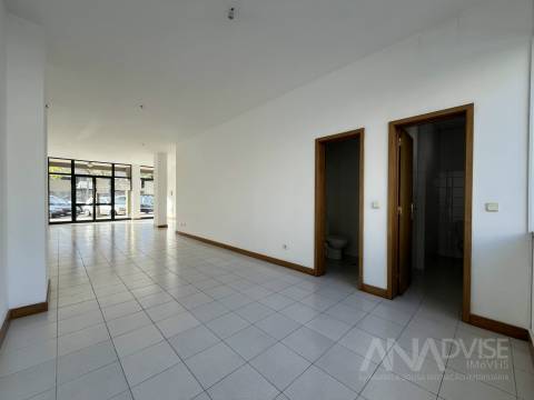 Loja  Venda em Repeses e São Salvador,Viseu