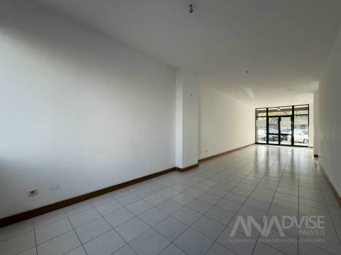 Loja  Venda em Repeses e São Salvador,Viseu