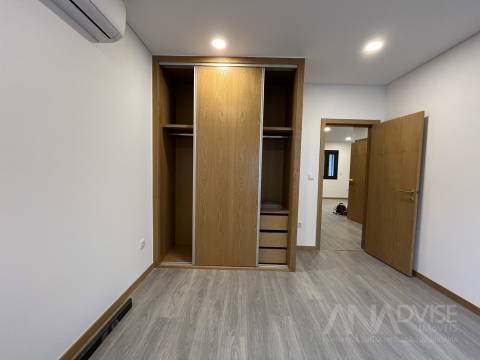 Apartamento T2 Arrendamento em Viseu,Viseu