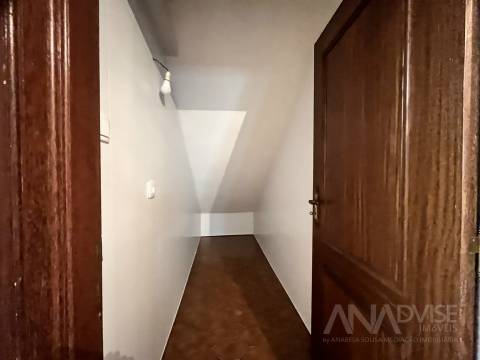 Apartamento T2 Arrendamento em Rio de Loba,Viseu