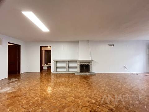 Apartamento T2 Arrendamento em Rio de Loba,Viseu