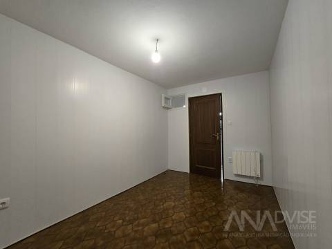 Apartamento T2 Arrendamento em Rio de Loba,Viseu