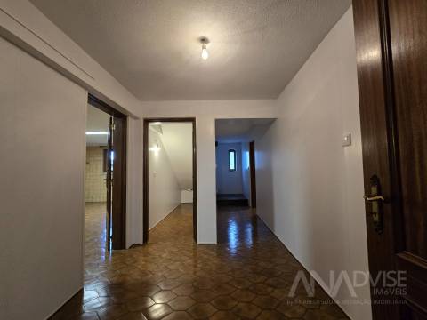 Apartamento T2 Arrendamento em Rio de Loba,Viseu