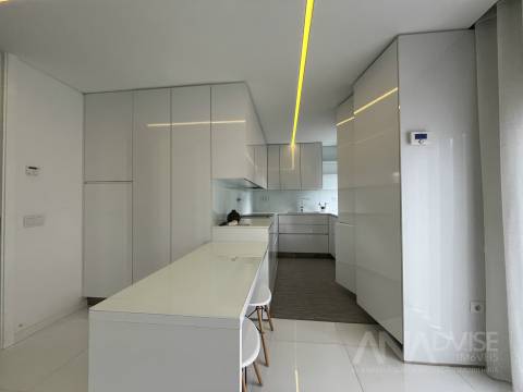 Apartamento T2+1 DUPLEX Arrendamento em Viseu,Viseu