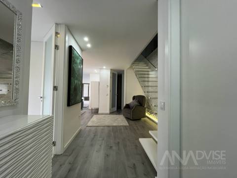 Apartamento T2+1 DUPLEX Arrendamento em Viseu,Viseu