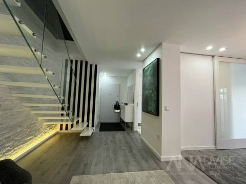 Apartamento T2+1 DUPLEX Arrendamento em Viseu,Viseu