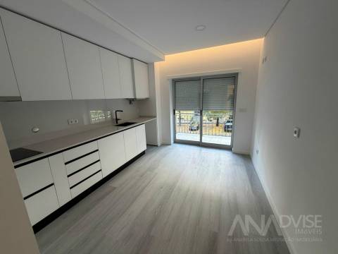 Apartamento T3 Venda em Viseu,Viseu