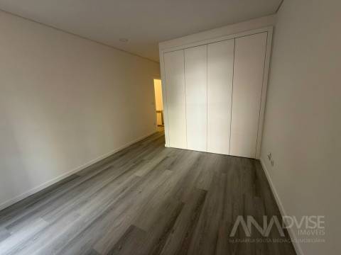 Apartamento T3 Venda em Viseu,Viseu