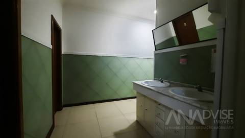 Loja  Venda em Abraveses,Viseu