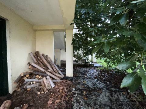 Moradia Geminada T5 Venda em Fragosela,Viseu