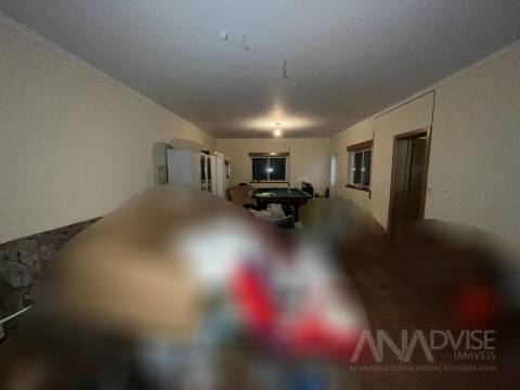 Moradia Geminada T5 Venda em Fragosela,Viseu