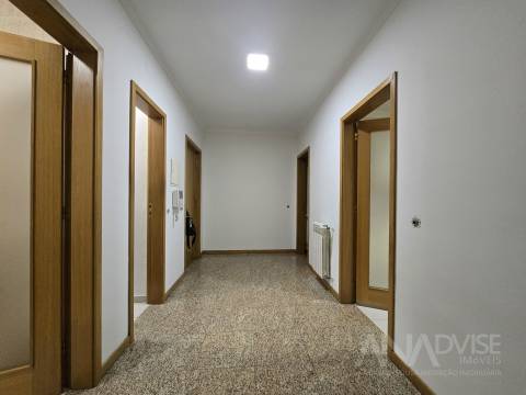 Apartamento T3 Arrendamento em Viseu,Viseu