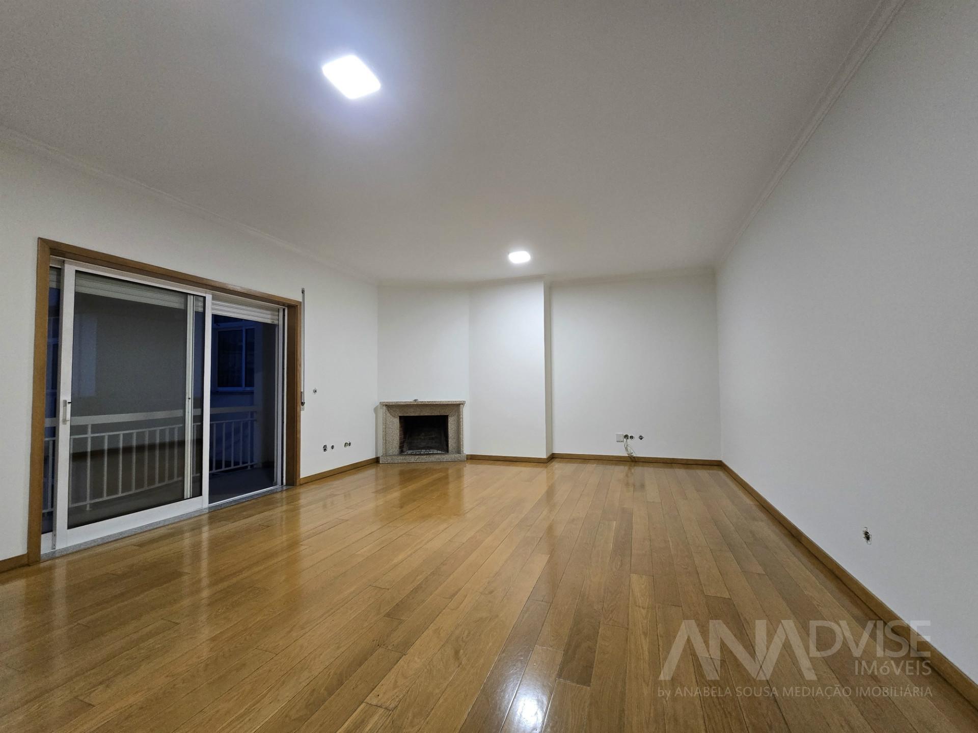 Apartamento T3 Arrendamento em Viseu,Viseu