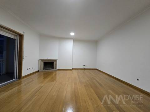 Apartamento T3 Arrendamento em Viseu,Viseu