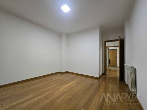 Apartamento T3 Arrendamento em Viseu,Viseu