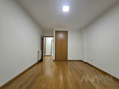 Apartamento T3 Arrendamento em Viseu,Viseu