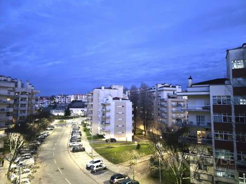 Apartamento T3 Arrendamento em Viseu,Viseu