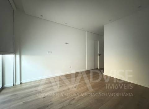Apartamento T3 Arrendamento em Ranhados,Viseu