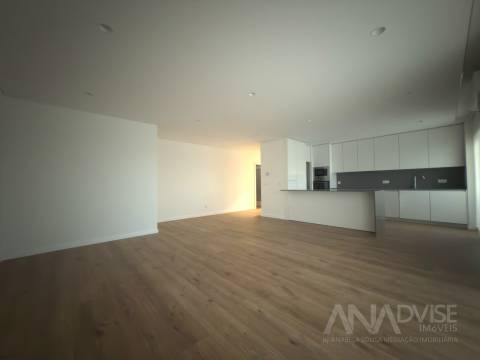 Apartamento T3 Arrendamento em Ranhados,Viseu