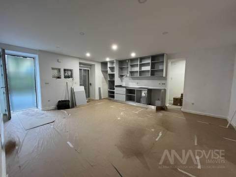 Apartamento T1+1 Venda em Cavernães,Viseu