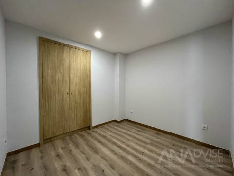 Apartamento T1+1 Venda em Cavernães,Viseu
