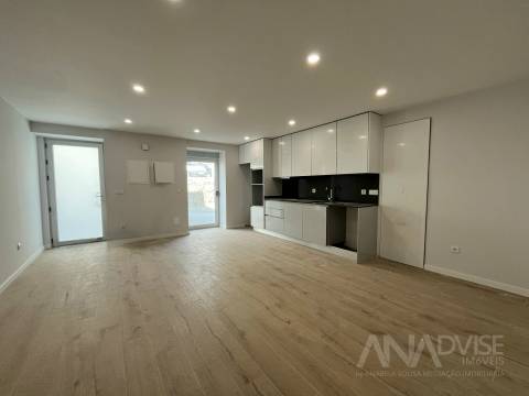 Apartamento T1+1 Venda em Cavernães,Viseu
